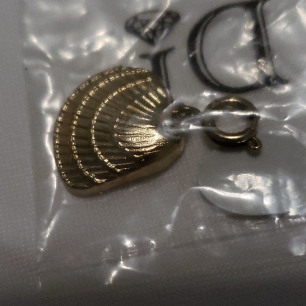 Several loose pendants/ butterfly turtle heart - Picture 5 of 6